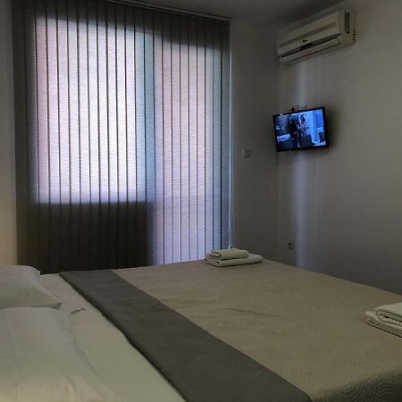 Aparthotel Elly Поморие Экстерьер фото