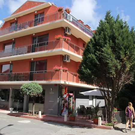 Aparthotel Elly Поморие Экстерьер фото